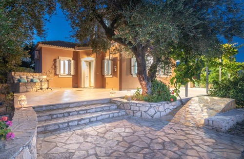 Romirion Resort | 80 m² Resort ∙ 3 bedrooms ∙ 6 guests