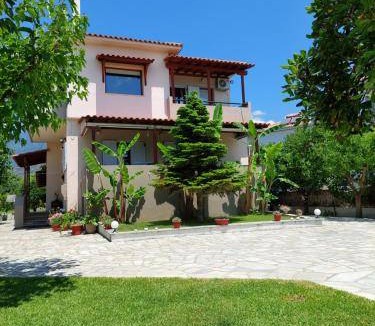 Platanidia House | 85 m² House ∙ 2 bedrooms ∙ 6 guests