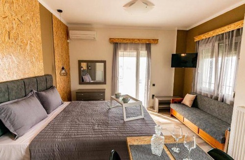 Lesvos Apartment | 85 m² Serviced apartment ∙ 2 bedrooms ∙ 5 guests