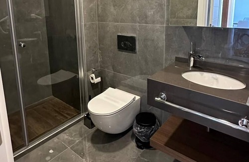 Trikomo Apartment | 9 Grand Sapphire 2 Bed 2 Bath Pool Beach