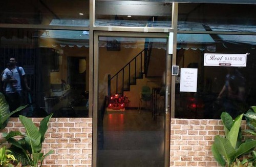 Thanon Phetchaburi House | 96 m² House ∙ 3 bedrooms ∙ 14 guests