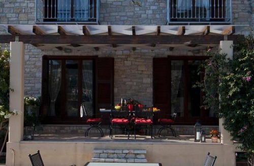 Terpsithea House | 98 m² House ∙ 2 bedrooms ∙ 4 guests