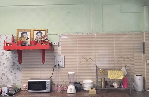 Talat Noi House | A cheap private room