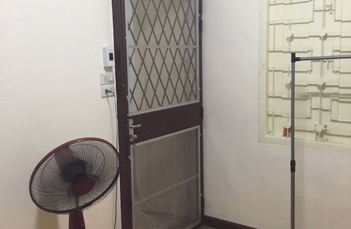 Talat Noi House | A cheap private room