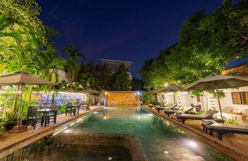 Siem Reap House | A family room with a private room suitable for a family of 5 members