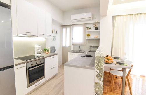 Marousi House | A piece of art. A cosy , 50 sq. meter apartment in the center of Marousi.