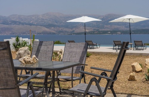 Paliki Villa | A Spectacular 4 Bedroom Property With Direct Beach Access