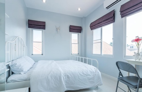 Nong Kae Villa | A villa in the heart of Hua Hin, 2.5 km from the Beach, a private swimming pool.