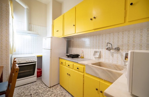 Gazi Apartment | Acropolis Athens 1 bedroom 4 pers apt by MPS