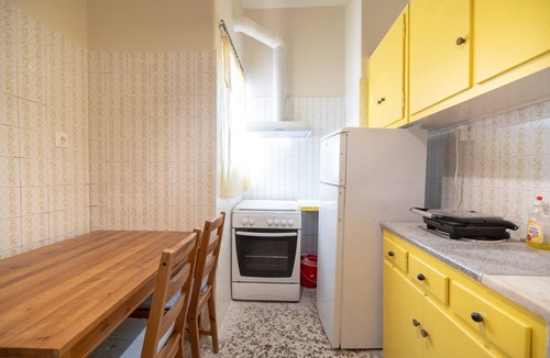 Gazi Apartment | Acropolis Athens 1 bedroom 4 pers apt by MPS