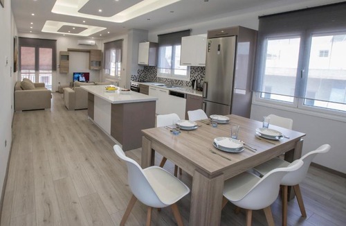 Kinosargous Apartment | Acropolis Gem by GHH