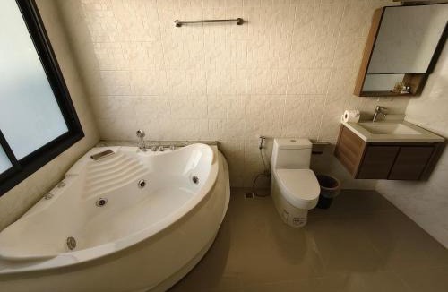 Pattaya Bay Hotel | Ada Boutique Hotel