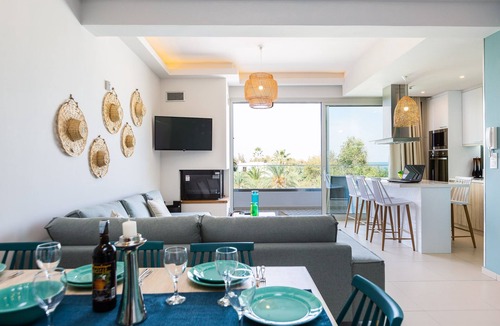 Adelianos Kampos Apartment | Adelhome - Sea view & walking distance to beach!