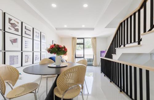 Bang Na Apartment | Advanced townhouses can accommodate 14 people, with high-speed Wi Fi and parking on Netflix