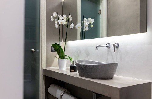 Kamari Hotel | Aegean Gem