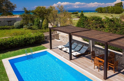 Agios Ioannis Villa | Aeriko-Gorgona Beachfront Villa with Stunning View and Private Pool