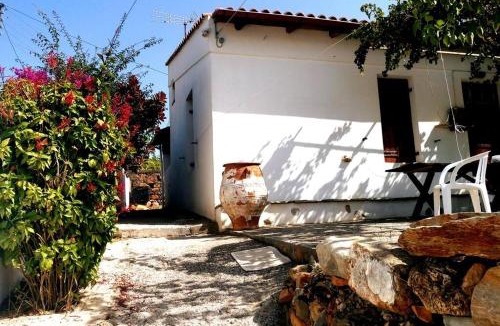 Fournes House | Afrodite's House-Restaurated Oil Factory