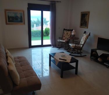 Nea Rodha House | Afrodites sea view house