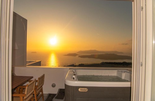 Megalochori Apartment | Agia Marina Caldera suites