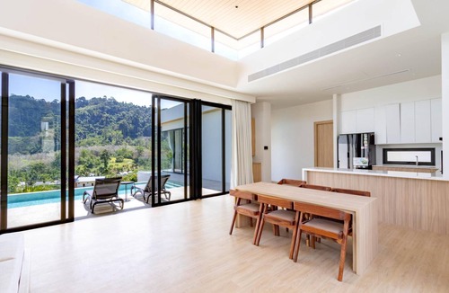 Ban Sakhu Villa | Aileen Saku Elegant 4BR Villa P3V27/28
