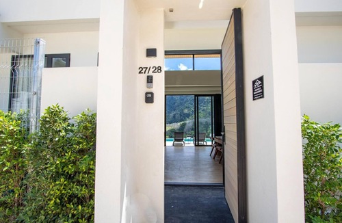 Ban Sakhu Villa | Aileen Saku Elegant 4BR Villa P3v27/28