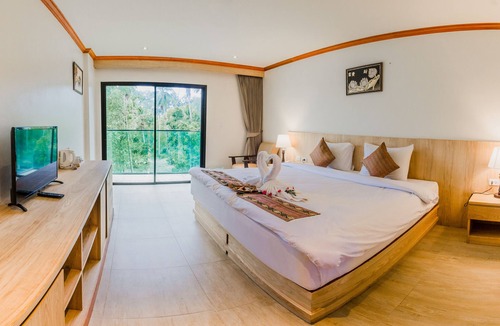 Ban Bo Han Hotel | Airport Beach Hotel Phuket