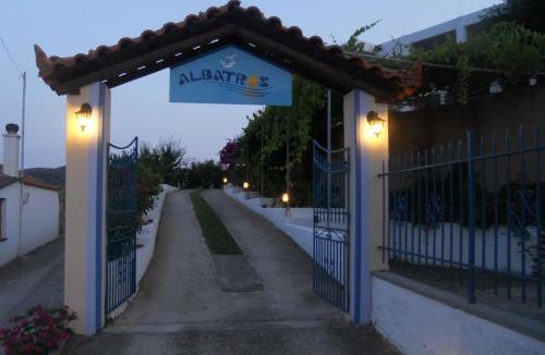 Skopelos Town House | Albatros