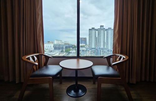 Ramkhamhaeng Hotel | Alexander Hotel