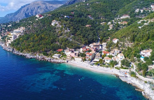 Katavolos Apartment | Alexandra Apartment in Katavolos