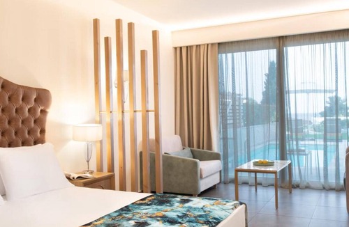 Potos Hotel | Alexandra Elegance