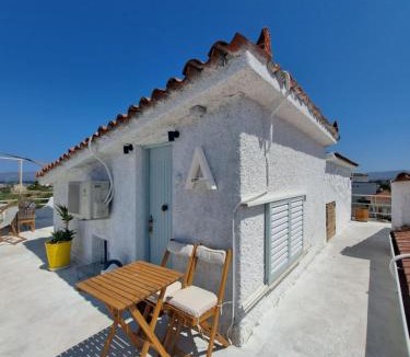 Vrahati House | Alfa Loft (by Lemon Tree Houses)