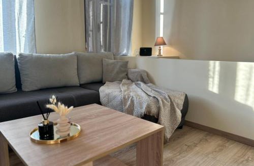 Mithimna House | Alley Home