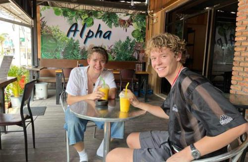 Ao Nang Hostel | ALPHA Hostel Cafe&Bar