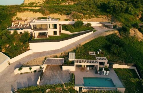 Argassi Villa | Althea Lavish Estate - Villa & Suite