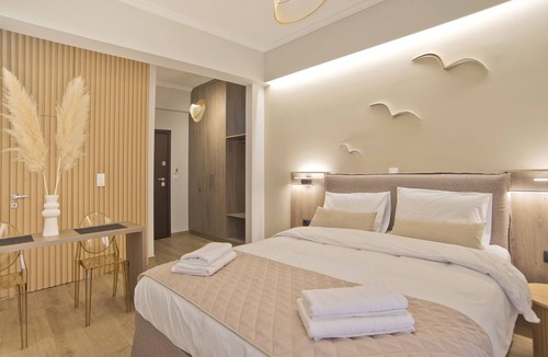 Kinosargous Apartment | Althea Luxury Apt City View, Walk to Acropolis