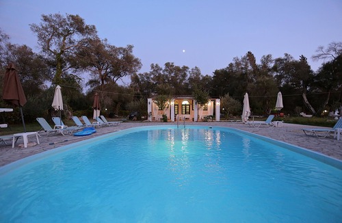 Molos Apartment | ALYKES FAMILY RESORT 2 BEDROOMS No2