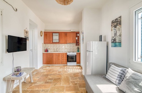 Aliki House | Alyki Maisonette by the beach