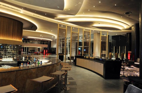 Racha Thewa Hotel | Amaranth Suvarnabhumi Hotel - Free Suvarnabhumi Airport Shuttle