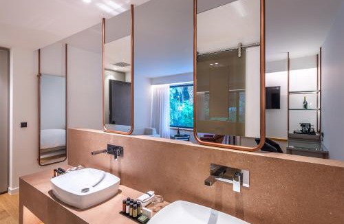 Aigio Hotel | Amario Suites Hotel