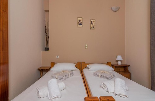 Heraklion Apartment | Amazing Home in Fortezza Heraklio