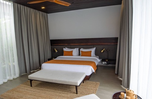 Traeuy Kaoh Hotel | Amber Kampot
