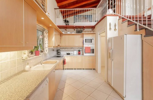 Mati Villa | Amomos Villa with Swimming Pool
