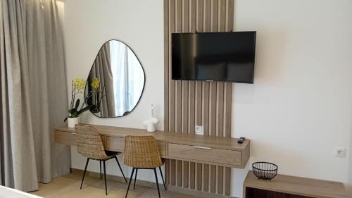 Adamas Apartment | Anais Milos Suites