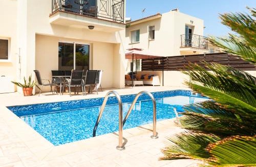 Pernera Villa | Andina villa close to the sea