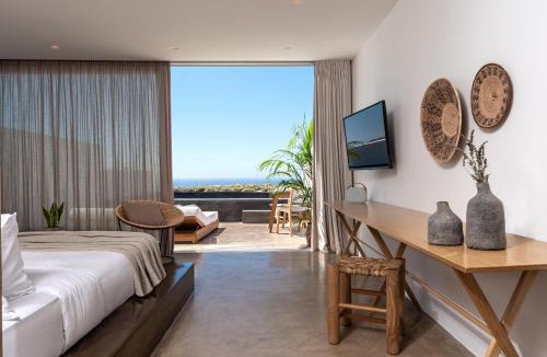 Oia Resort | Andronis Arcadia - Preferred Hotels & Resorts