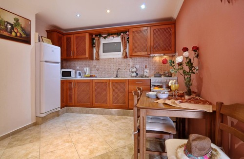 Agios Georgios Pagon Apartment | Angela Pool Apartment Agios Georgios