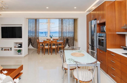 Kos Town Apartment | Anna's Seaside Apartment - In front of the beach