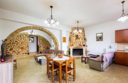 Monopari Villa | Antheon - Three Bedroom Villa with Private Pool