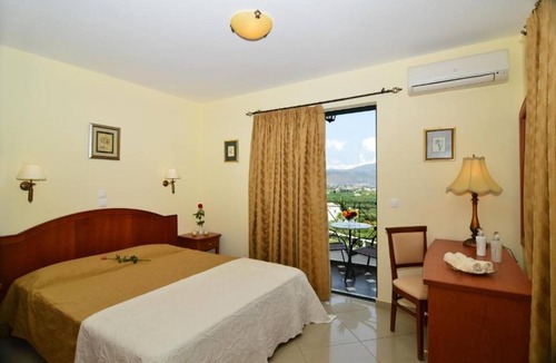 Dempla Hotel | Antilia Apts