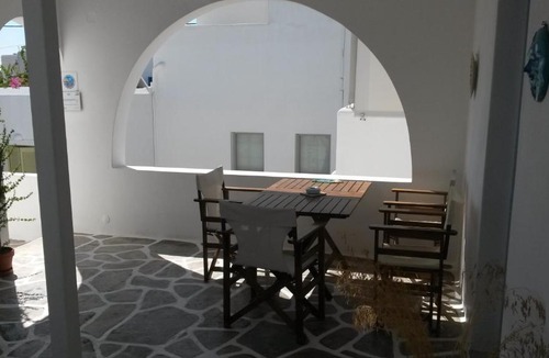 Naousa Apartment | Antonia Studios